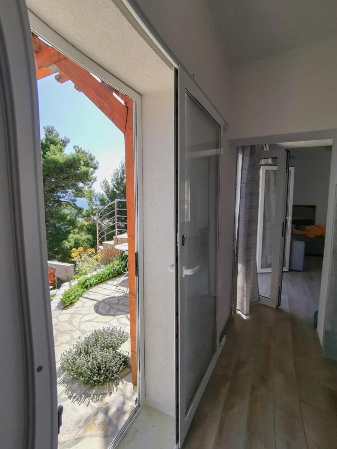 Apartments By The Sea Mimice, Omis - 14230 Eksteriør billede